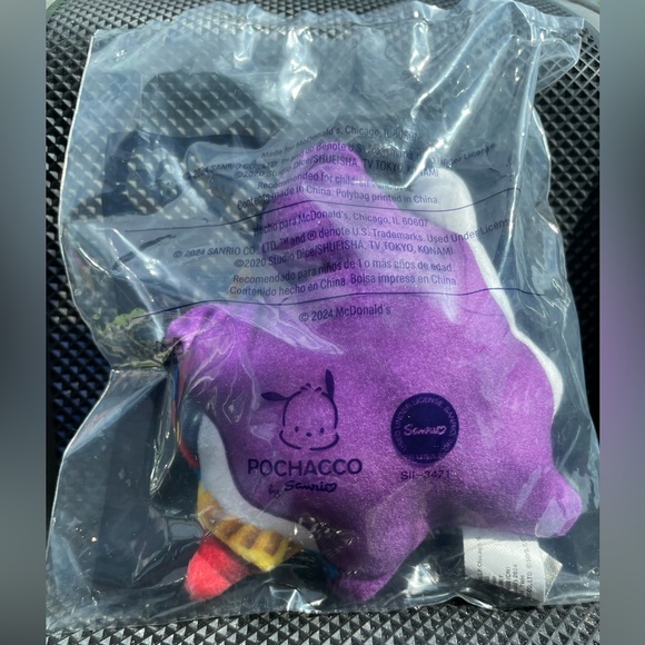 2024 McDonald’s Yu-Gi-OH x Hello Kitty Sanrio POCHACCO x TIME WIZARD - Picture 2 of 2